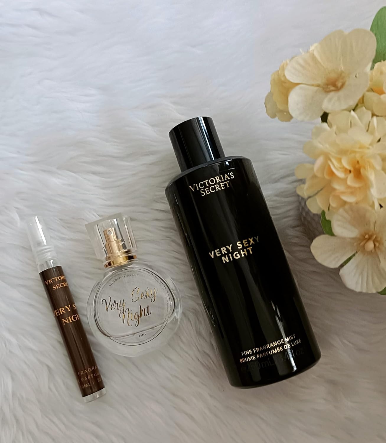 image:imageVictorias Secret Heavenly Fragrance Body Lotion Notes of Gold Musk Vanilla Sandalwood amp White Jasmine 84 ozVery Sexy Night